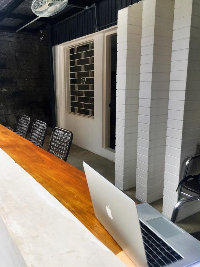 The Hub District Hostel And Dorm Makati City Ngoại thất bức ảnh